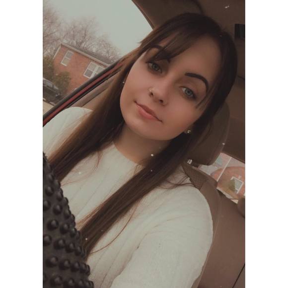 Meet your Posher, Abagael - Picture 1 of 1